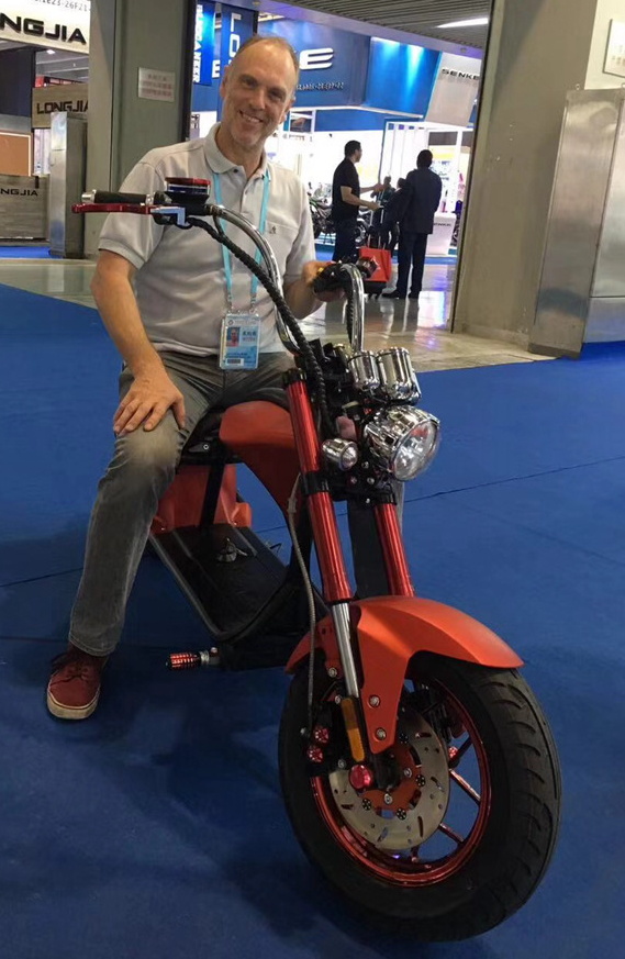 वयस्कों के लिए ऑफ रोड 3 व्हील इलेक्ट्रिक स्कूटर स्ट्रीट कानूनी 1000w 1500w 60v लिथियम बैटरी 41
